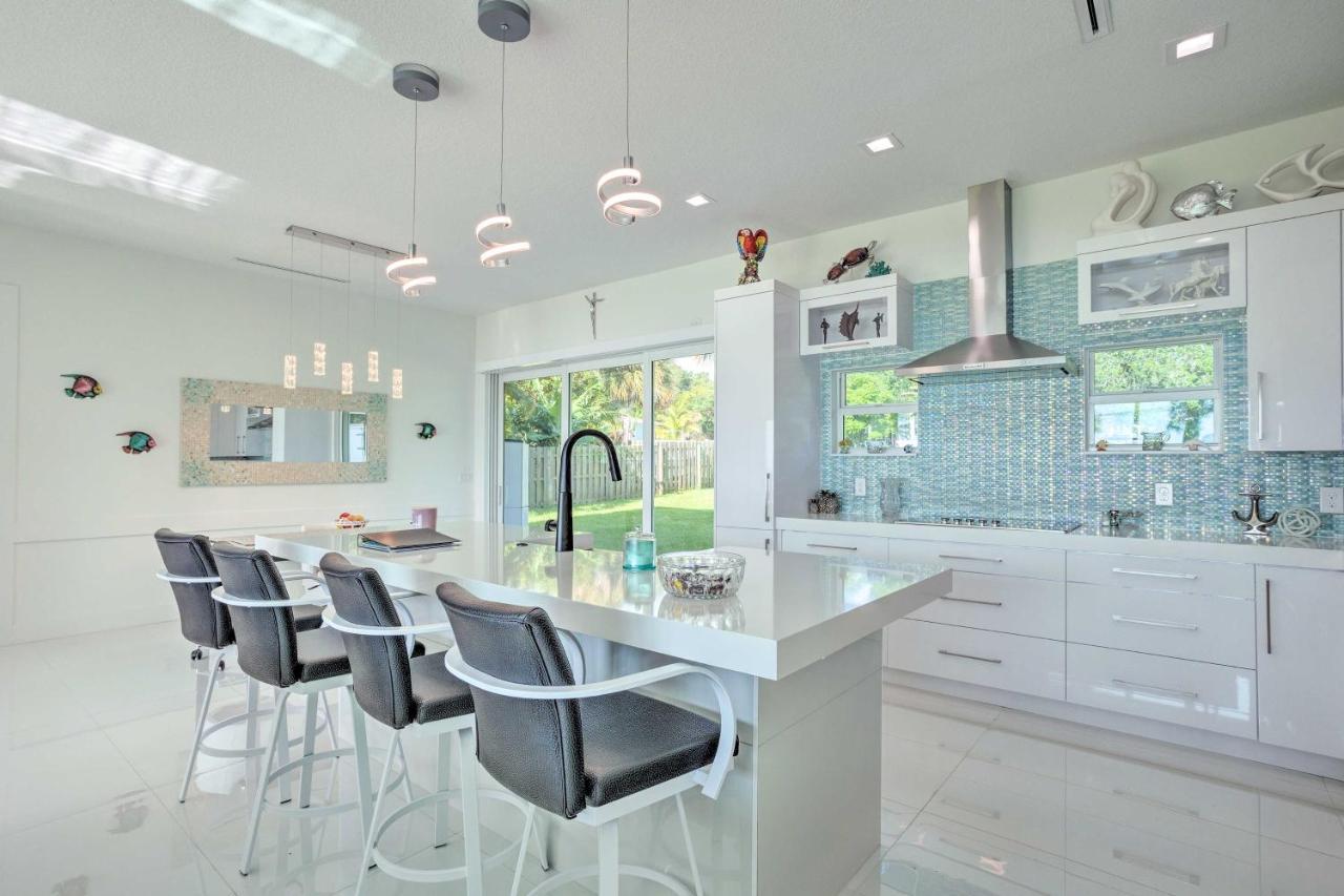 Sleek Fort Pierce Vacation Rental With Private Dock! エクステリア 写真
