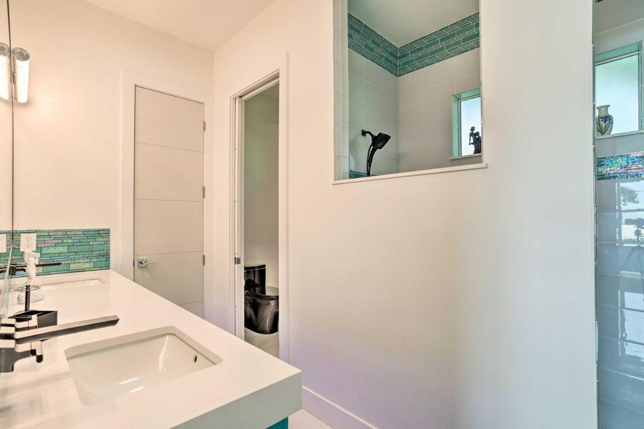 Sleek Fort Pierce Vacation Rental With Private Dock! エクステリア 写真