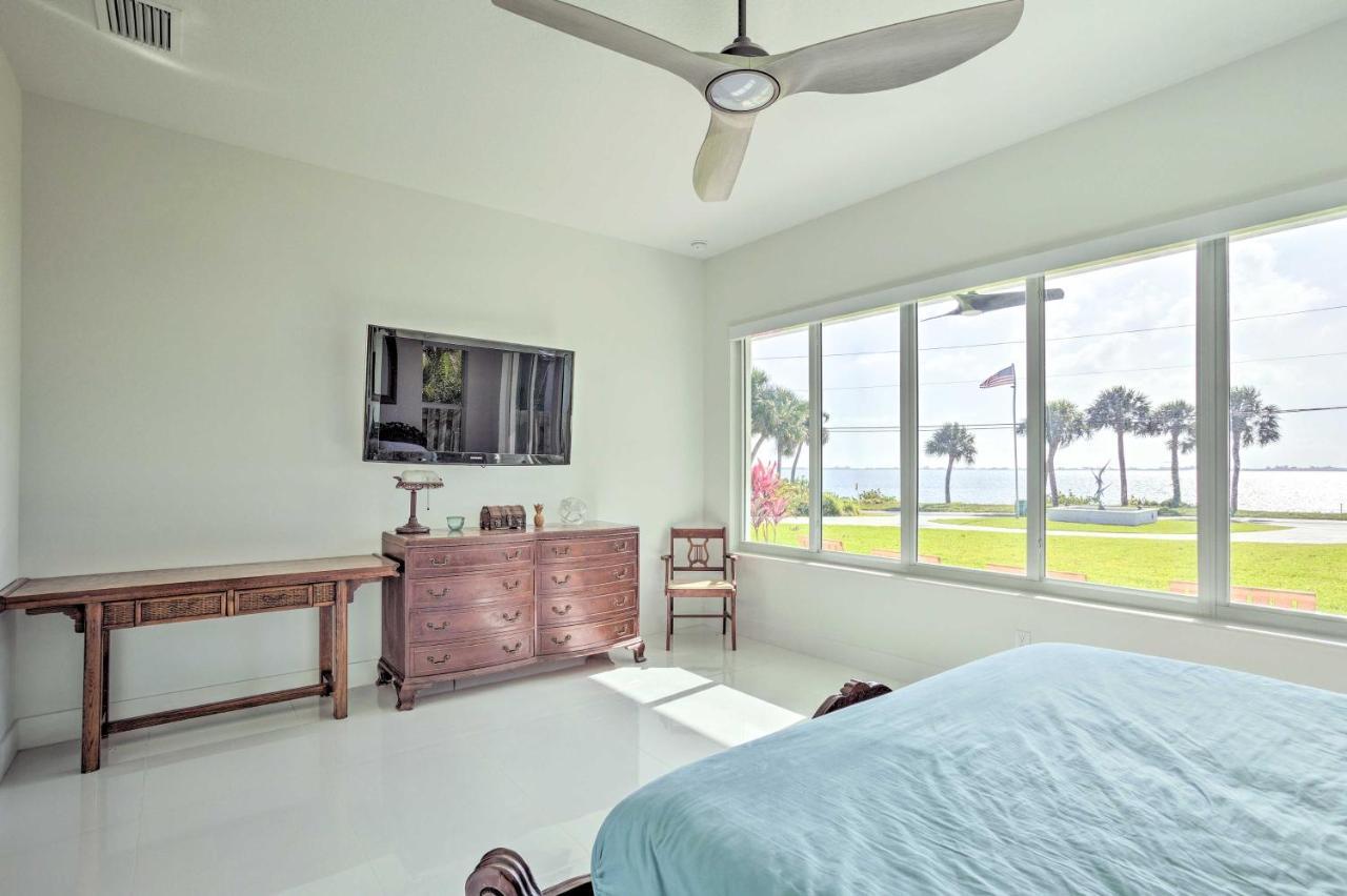Sleek Fort Pierce Vacation Rental With Private Dock! エクステリア 写真