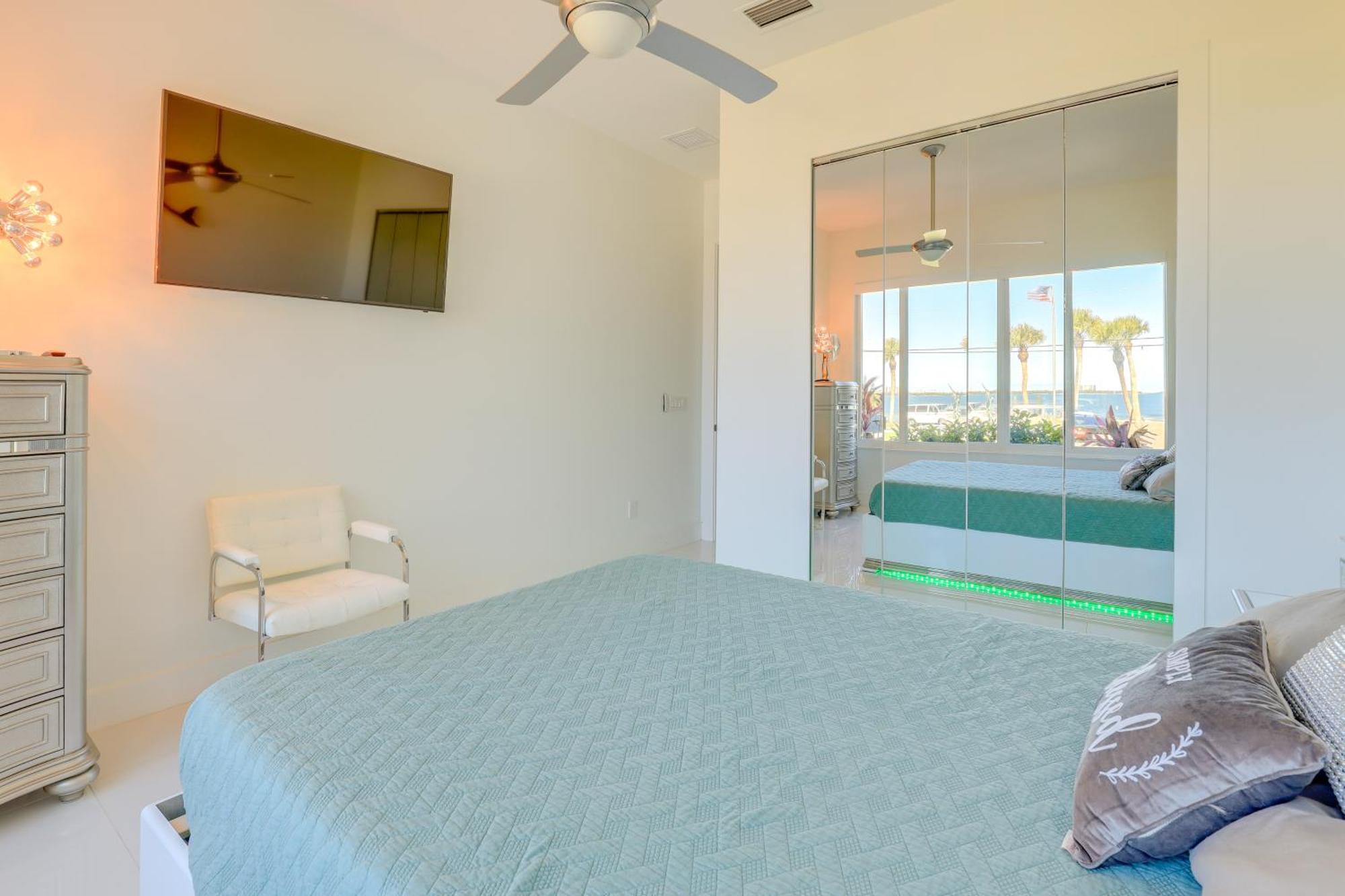 Sleek Fort Pierce Vacation Rental With Private Dock! エクステリア 写真