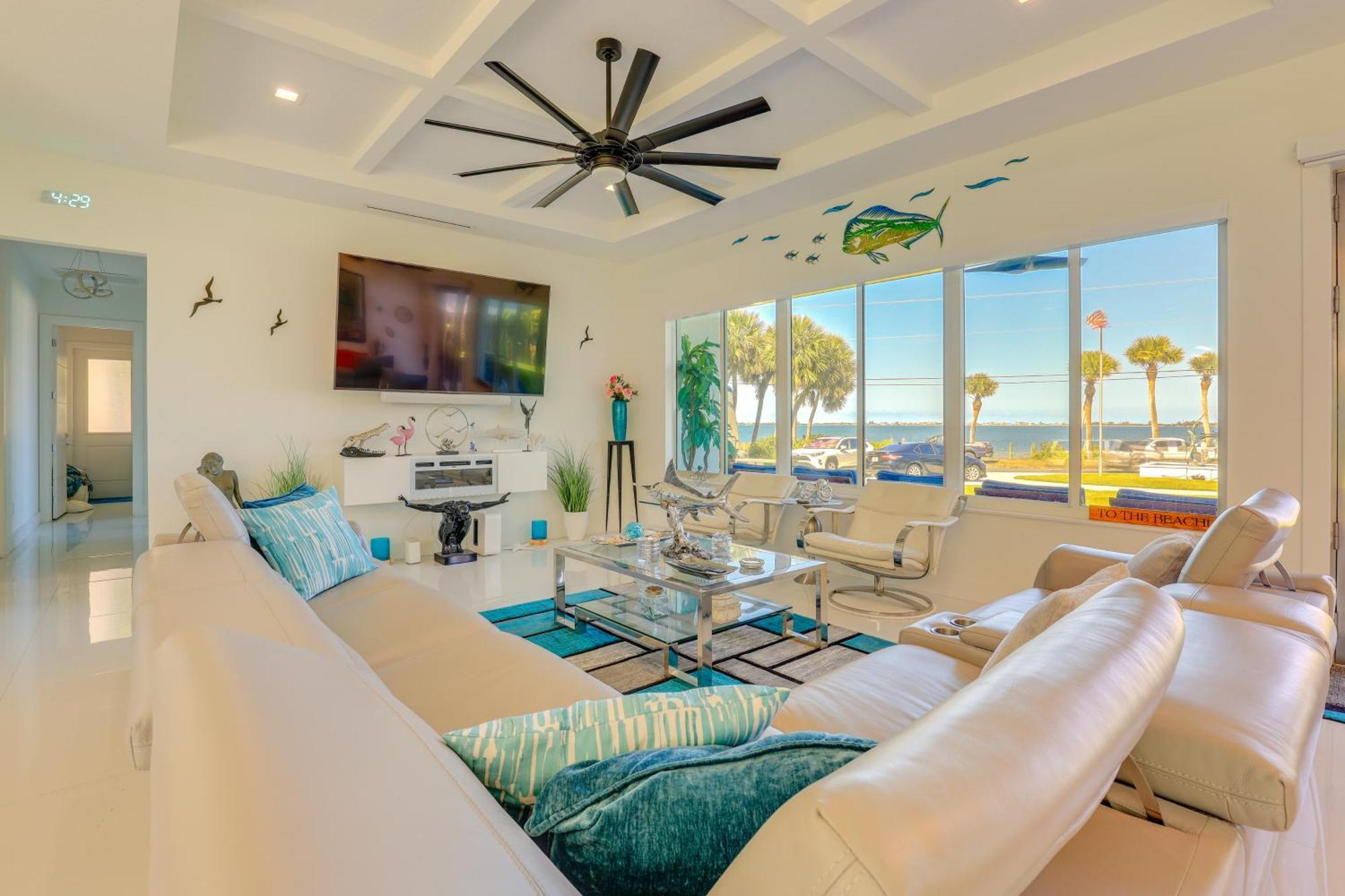 Sleek Fort Pierce Vacation Rental With Private Dock! エクステリア 写真