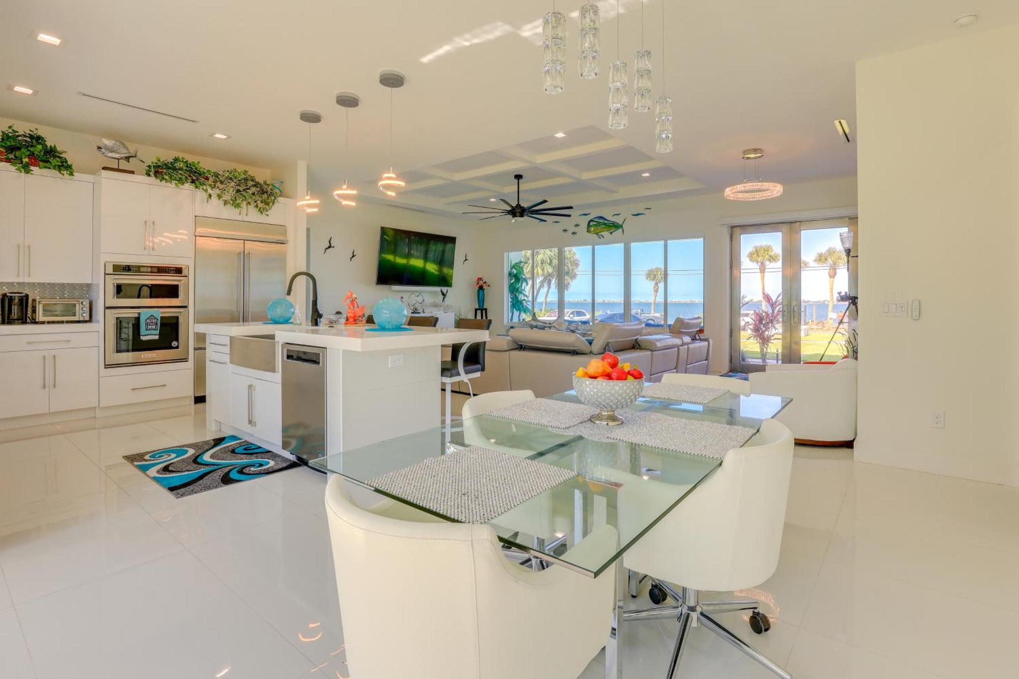 Sleek Fort Pierce Vacation Rental With Private Dock! エクステリア 写真